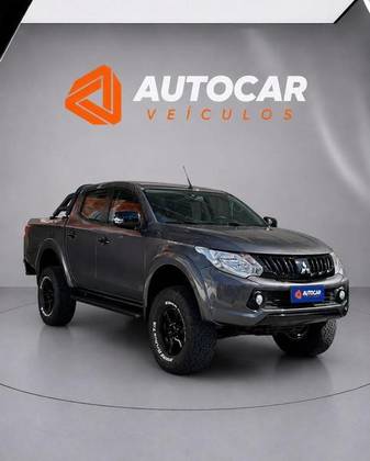MITSUBISHI L200 TRITON 2.4 16V TURBO DIESEL SPORT HPE CD 4P 4X4 AUTOMÁTICO MITSUBISHI L200 TRITON 2.4 16V TURBO DIESEL SPORT HPE CD 4P 4X4 AUTOMÁTICO